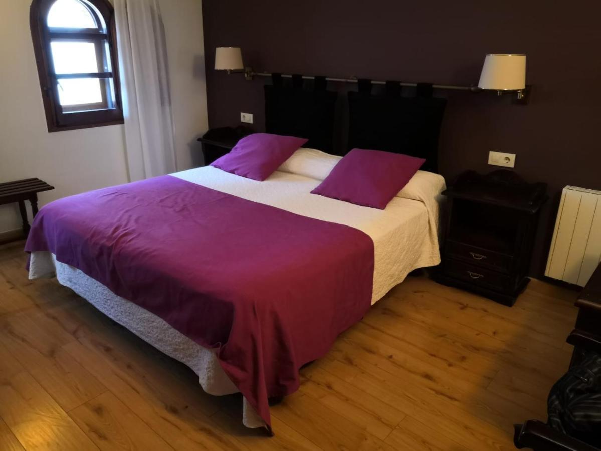 Hotel Cardenal Ram Morella Bagian luar foto