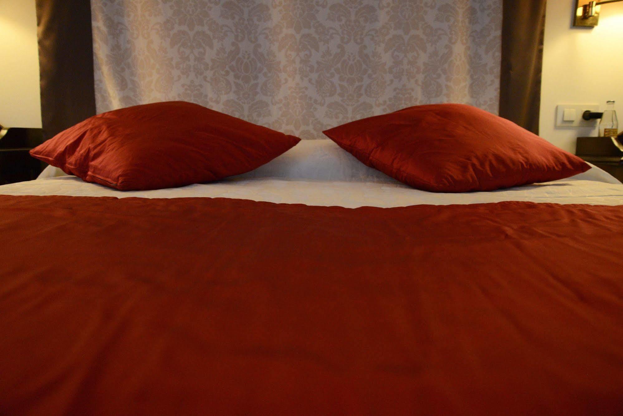 Hotel Cardenal Ram Morella Bagian luar foto